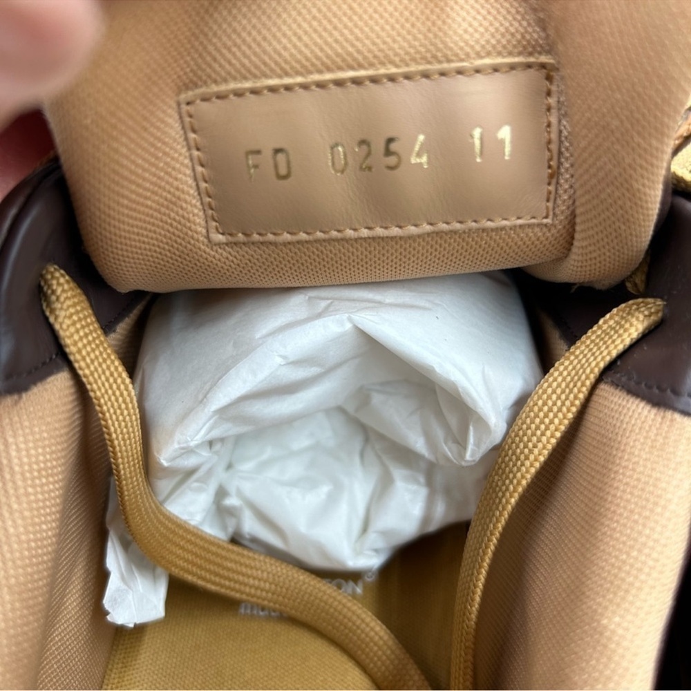 Men’s Louis Vuitton trainer sneaker size 11 fits 13 US made in Italy.RARE FIND! - Picture 10 of 11